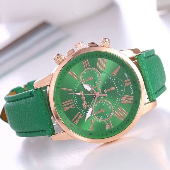 GREEN QUARTZ WOMENS WATCH - Picture 1 of 3